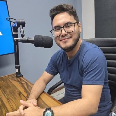 Eu sou jornalista, sou repórter de @atribunarj e criei o @portalagorarj
Aqui falo de falo de Rio de Janeiro, carnaval, futebol, política, novelas e BBB.