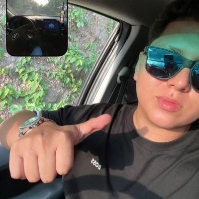 HctorCceres19's profile picture. The world is yours