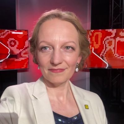 dacebluke's profile picture. Rakstu par to, kas šķiet svarīgi vai patīk. Ir tieksme mainīt pasauli uz labu. Patīk dzīvot Liepājā.