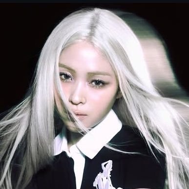 l_viossange's profile picture. Midzy : stream girls with the girls by ITZY     ITZY 👑 and multi stan