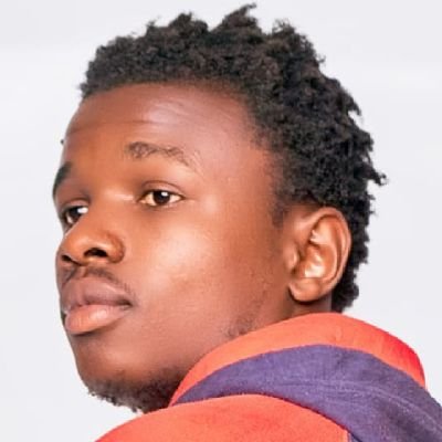 Vally guerchama,est un musicien,compositeur,chanteur,rappeur,interprète congolais.