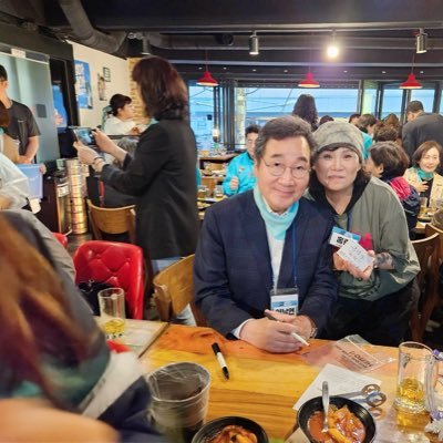 rany2657's profile picture. 강물은 직진하지 않는다.