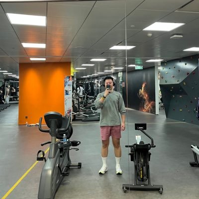 QiaoZenghu76381's profile picture. 