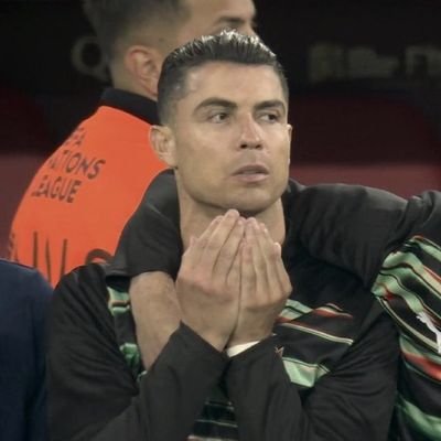 ateeeqr's profile picture. part- time nurse | Overthinking analyst,|
Not here to be understood 

@realmadrid