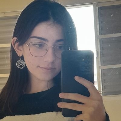 lavin12e's profile picture. everyday, everything... so hard. BUT enjoying