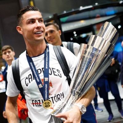 CesarBasua66235's profile picture. Cerro Porteño 
River Plate
Real Madrid