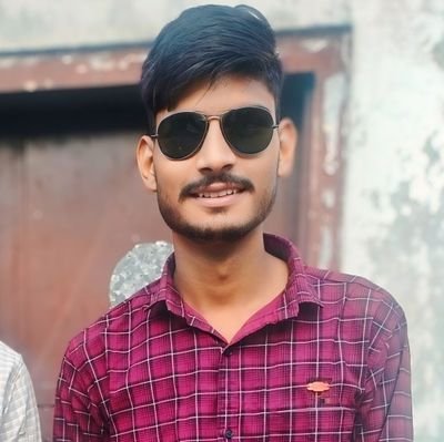 _mrmotish's profile picture. 🙏जय देव दरबार 🙏
न डूबने की चाह ,न तैरने का इरादा,
यह चंचल मन लहरों संग बहता ही रहे तो अच्छा।