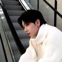 재현 (@j1_ax8) 's Twitter Profile