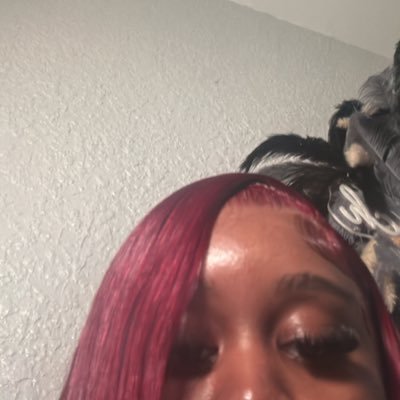 piscesgorrl's profile picture. 📸 ima argue with you and tell you about yourself b!tch.