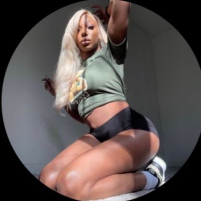 18+❗️❗️📍adult entertainment, This is my only business promotion page inbox me for FaceTime and booking💦