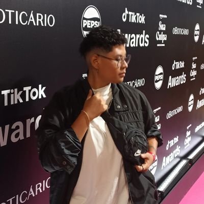 mariaatropela's profile picture. Prod @DiversiGames. Da favela pro mundo • 🏳️‍🌈 26 (L)GBTQ+, carioca. 🌅 Contato: comunica.mariaatp@gmail.com