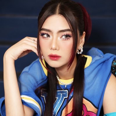 mikhafever_'s profile picture. puro mikha lim nandito 🦊— BINI