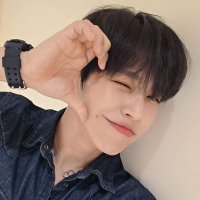 π (@withdoha0327) 's Twitter Profile