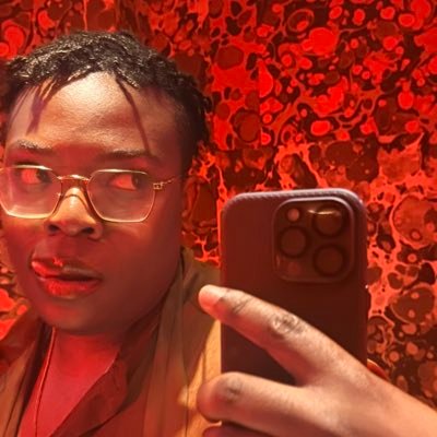 🐝NI🍹 𐚁 Profile