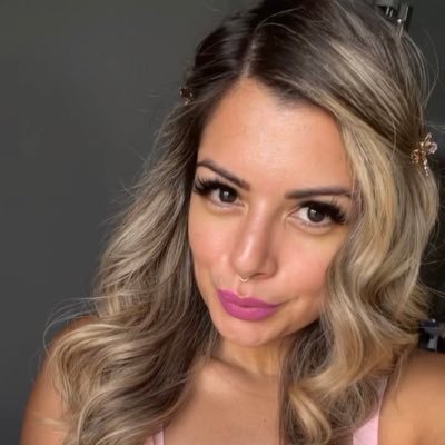 DarDar39939845's profile picture. In DeFi since Dec 2021. What a ride!