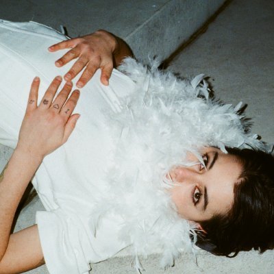 slicslicslic's profile picture. MY ALBUM UNBEARABLE HEAT IS OUT NOW🥵 
they/them/ellx