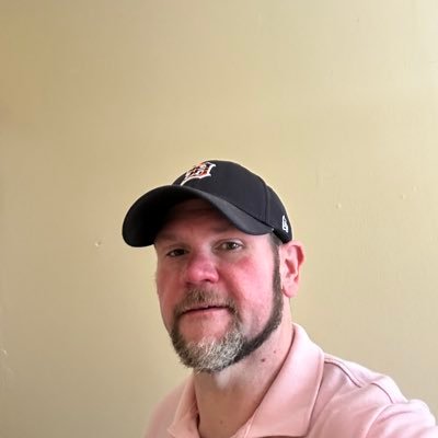 Normal guy from Flint, Michigan. huge Michigan football and Detroit Tigers fan
