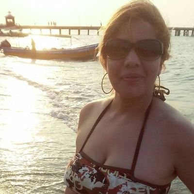 PaulaVibraHN's profile picture. Solo pido lo mejor para Honduras.