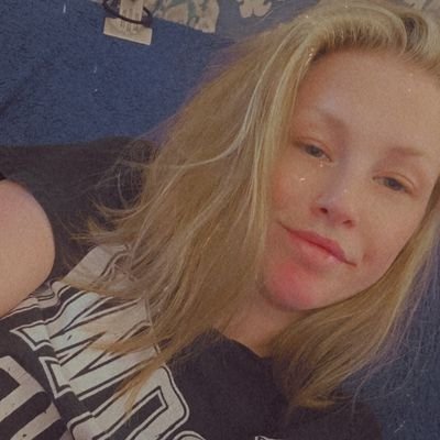 ARC Reader, Book Clubber, Avid Shopper
28yo, 3 kids, married.