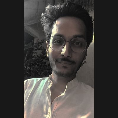'कसयं ना शेठ....
इकडे फक्त अशुद्ध मराठी ट्विट बघायला भेटतील✌😜😹