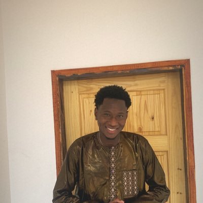 مُسْلِم Dream believe achieve 🇬🇲🇬🇲🇬🇲 Baller🖤✊ Ball ⚽️ is life ❤️❤️🤝 Born sinner Data enthusiast