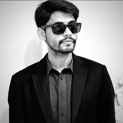 ur_011's profile picture. Business