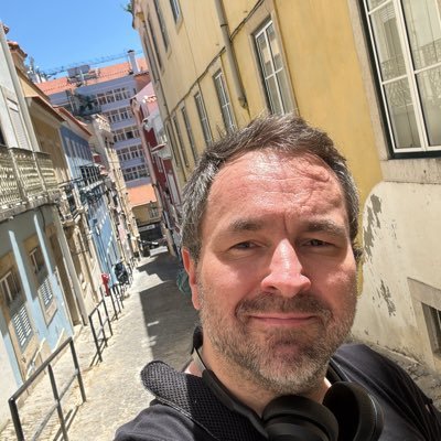 Gay Gaming loving geek up in that there Manchester, Lover of Travel, Gin, Podcasts, people in leather and oh of course the boyfriend!