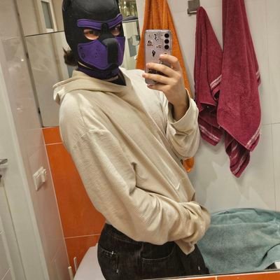 Skully_Ashley's profile picture. Just a puppy playing with big bones ^^ | he/him | pan 🏳️‍🌈 | DM open :3