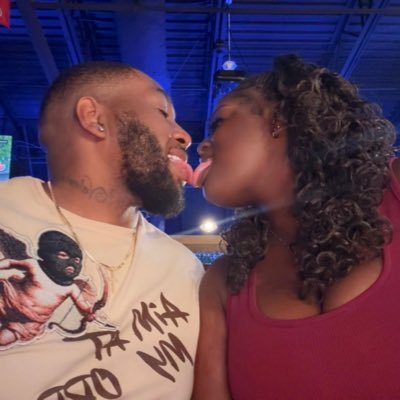 GirthKing92's profile picture. Just a king with a third leg, getting to the bag!!  Check out Wifey's X @PrettyPeach92