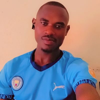 JaajaTwaha's profile picture. Look deeply into my eyes and see🤣🤣