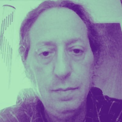 Web designer, activist for community, environment, animals, peace, lover of bagels.