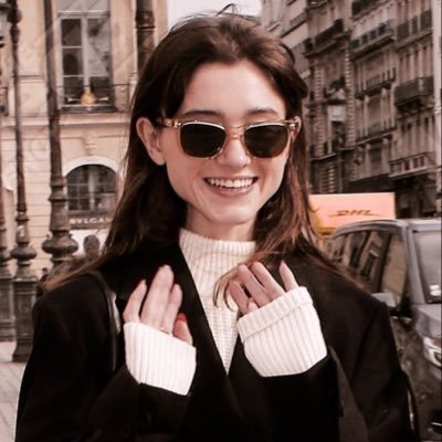 skywalcor's profile picture. nerdy pathological people pleaser with a penchant for fashion & horror media