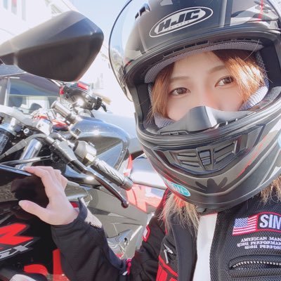 guraguramama's profile picture. すごい多趣味です。35P🌸でありルーナイト🍬である。暇な時はYouTubeにASMR動画あげたり、絵を描いたり、ゲーム配信してたりしますhttps://t.co/EmWr0x6Y02