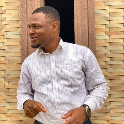 I'M A DRUMMER , A VOCALIST AND I DECLUTTER. @emmanysammy02 was suspended. ARSENAL FC SUPPORTER...