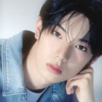 ✶ (@liyusfolder) 's Twitter Profile