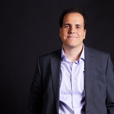 Fui rehén en una embajada por +400 días. Coordinador Internacional de @MariaCorinaYA, @ConVzlaComando y @VenteVenezuela. Politólogo UCV.
