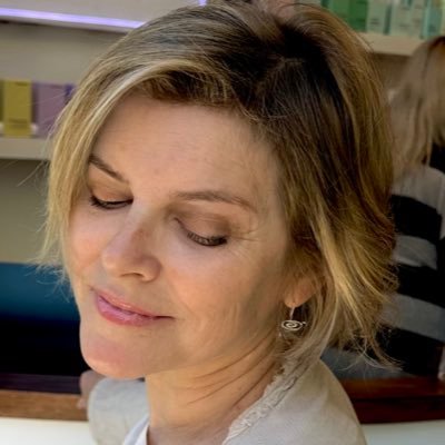 Respectfully Opinionated. Producer, Actor, Puppeteer. Former CBS/NPR News Host Producer. Hospice Volunteer @forloveofaglove @roguemachinela