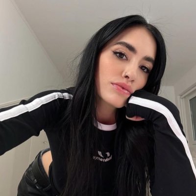 l4lera's profile picture. Aguante lali y las mujeres
