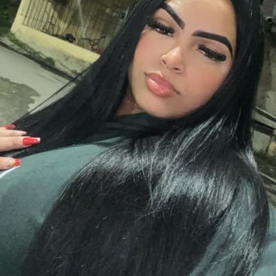 — Guarda-me Senhor, como a menina dos Teus olhos, Esconde-me à sombra das Tuas asas. Salmos 17:8 💖