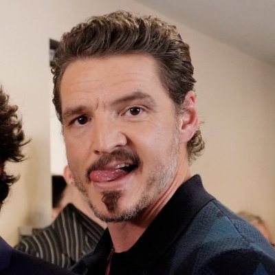 4.92 segundo os motoristas de uber retweets sobre o pedro pascal (claro) e comentando/reclamando alguns assuntos por aí tmb