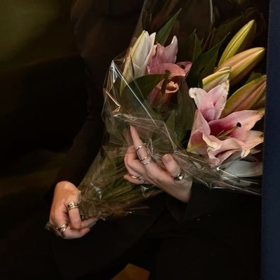 l_uzx71's profile picture. 