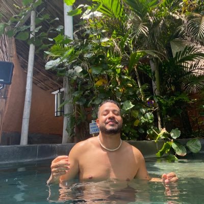 cachetonpapi's profile picture. Ex coqueto.