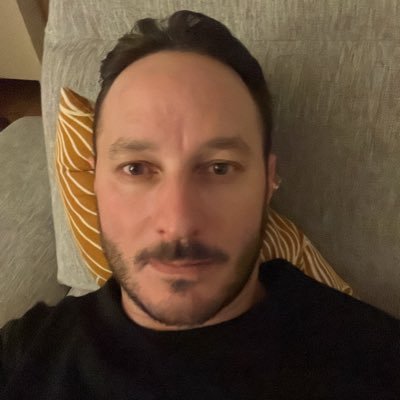 ollypollyknolly's profile picture. 