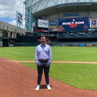 Graphic Designer @astros | God’s plan is greater than my own.