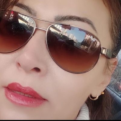 @eloz_
