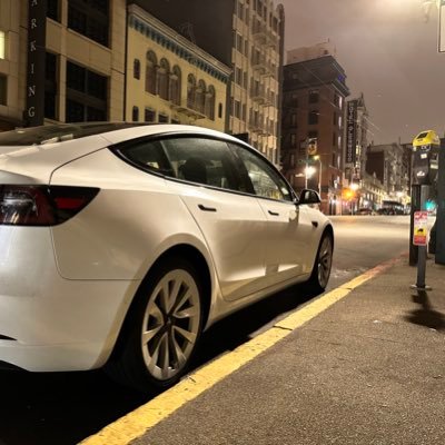 🇯🇵Model3 RWD(Highland’23MY)所有/画像のModel3は、サンフラン🇺🇸周遊時のもの/自宅充電無/Ninja900R/Mac🍎/スキー⛷️プロ級🏥/キャンプ🏕️/草野球⚾️投手/HAWKS🦅/海外渡航多数✈️/ANA💎/
