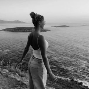 Martigrm78333's profile picture. GALEGA 100%
💚TENIS
💙SURF