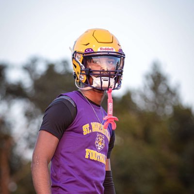 🏴☠️| 5’10 165 lbs | Class of 26 | 4.0 GPA |St. Martinville Sr. High School ✍🏾