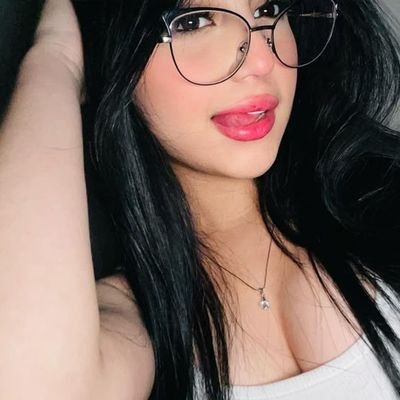 Angela González✨ Profile