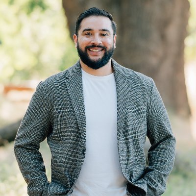 Helping AI teams scale faster @gmicloud_ai | Inference infra, GPUs (H100/H200/B200), cost savings & speed | Outbound GTM builder | Let’s talk LLMs & latency